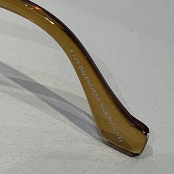 New Women’s Balenciaga Sunglasses - Picture 9 of 14